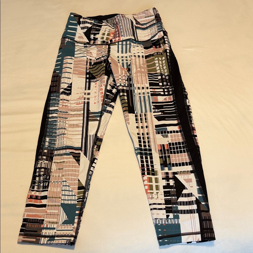 Victoria's Secret Multicolor Patterned Capri Leggings